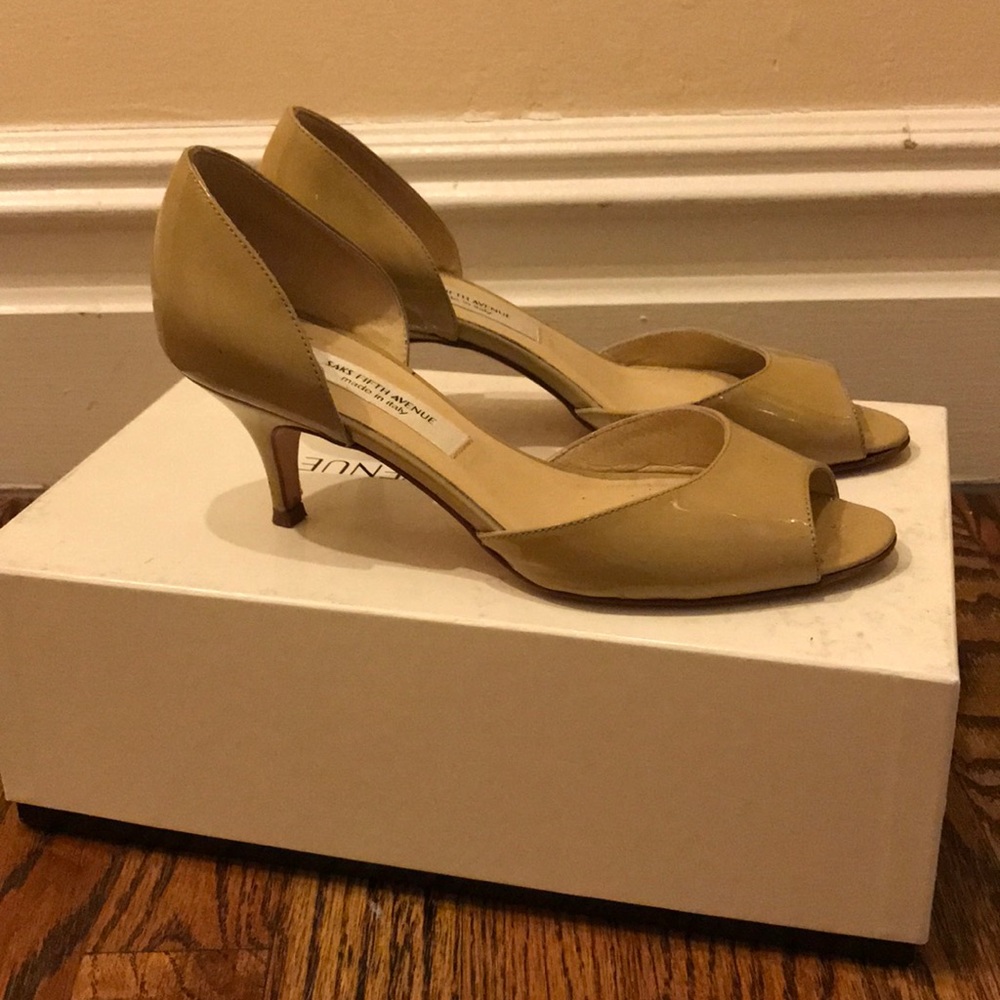 Saks Fifth Avenue Nude Patent Peep toe